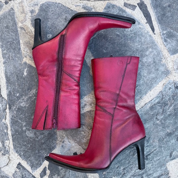 Stunning Y2K Western Style Red Leather Mid-Calf Boots - Picture 1 of 11